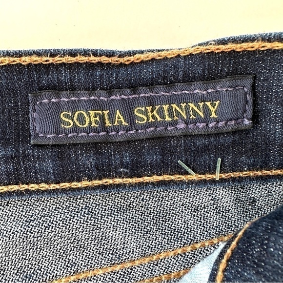 Lucky  Brand cropped jeans, Sofia Skinny, in a stretch denim - Picture 13 of 15